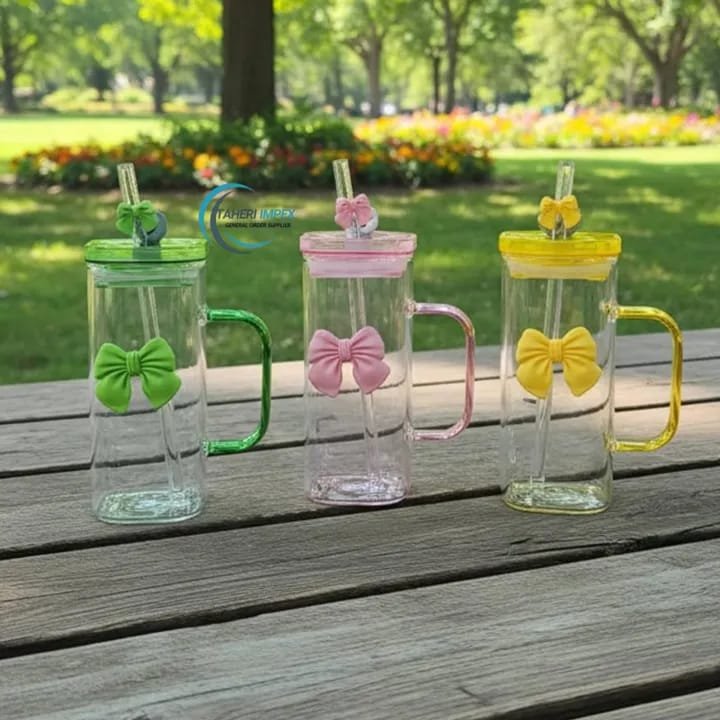 Bow Glass with Glass Straw - Image 4